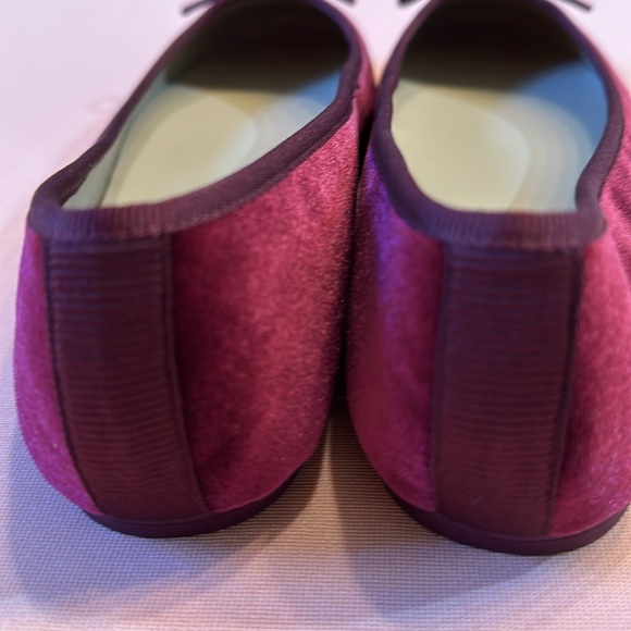 New Cole Haan Velvet Flat Shoes. Size 9. - Picture 5 of 7